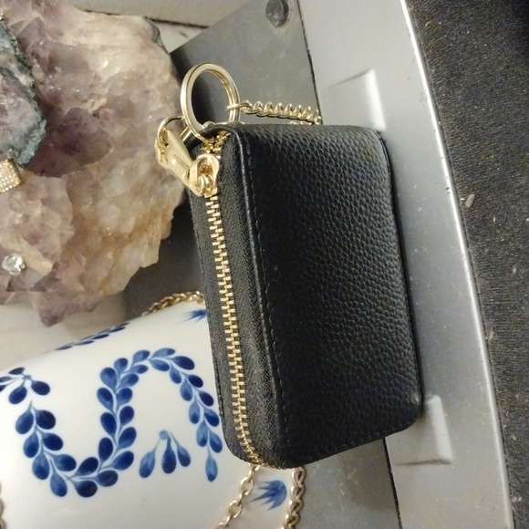 Leather with Gold Chain Card Wallet - Picture 6 of 7